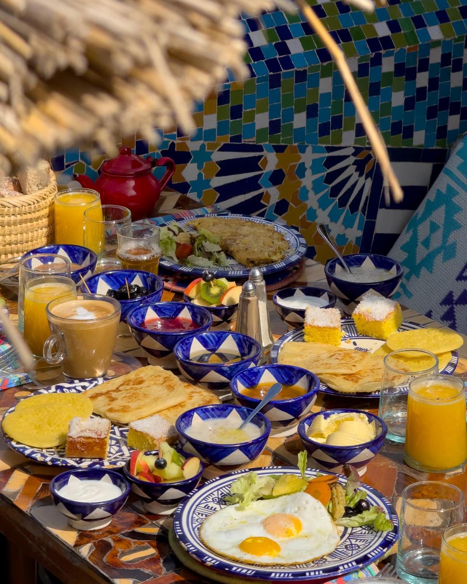Salut Maroc! Ξενοδοχείο Εσαουίρα Εξωτερικό φωτογραφία